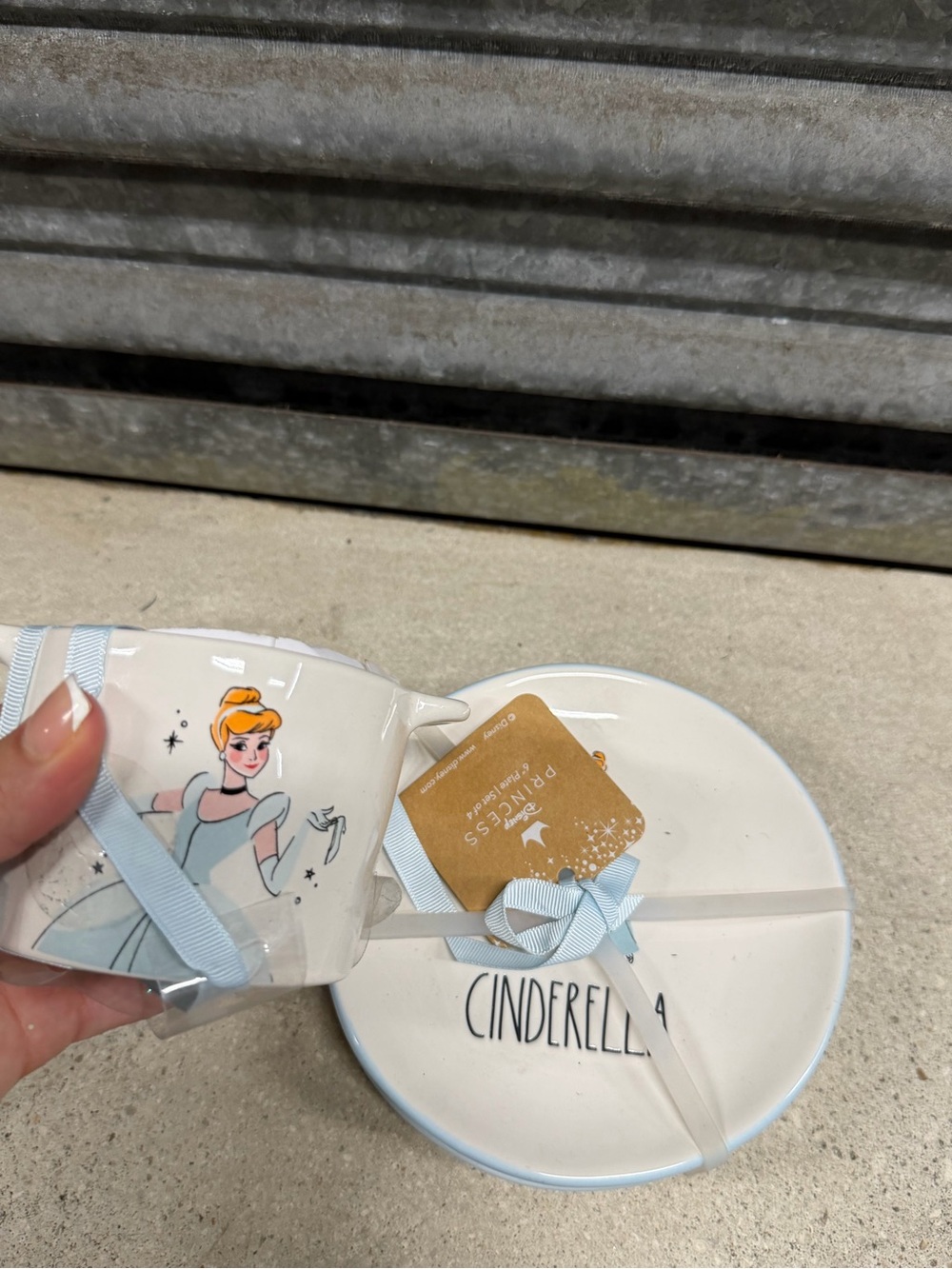 Disney Cinderella Collection desert plates and measuring cups new